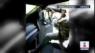 Captan a integrante del CJNG disparando en Tepalcatepec  Noticias con Ciro Gómez Leyva [upl. by Schmidt]