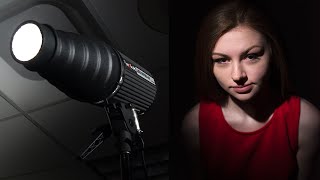 quotWhats a Snootquot Using a Snoot Light Modifier for Portrait Photography [upl. by Hubsher]