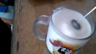 Aerolatte Review Frothing Cold Milk In Under 1 Minute [upl. by Fisch763]